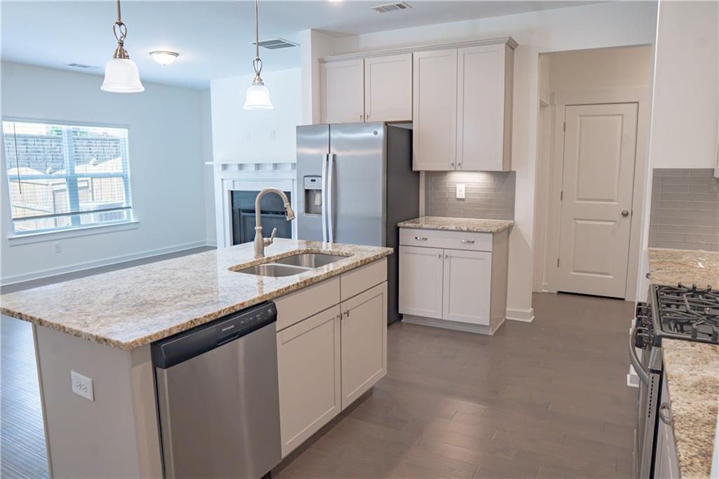 Gladstone Landing - Residential