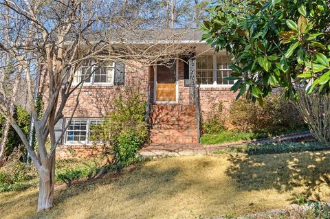 Photo of 1436 Willivee Drive, Decatur, GA 30033 (MLS # 7698975)
