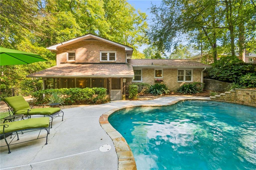 2753 Henderson Court