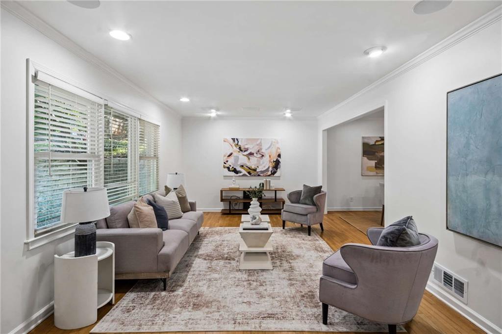 2753 Henderson Court