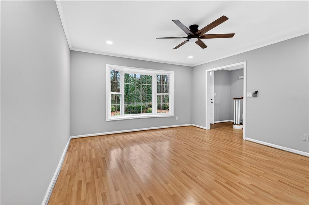 6520 Roswell Road 48