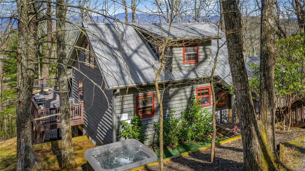 240 Mountain View Court