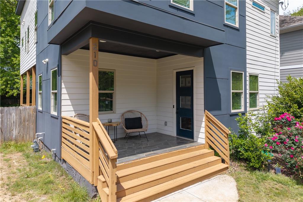 210 Locust Street, Atlanta, Georgia image 5