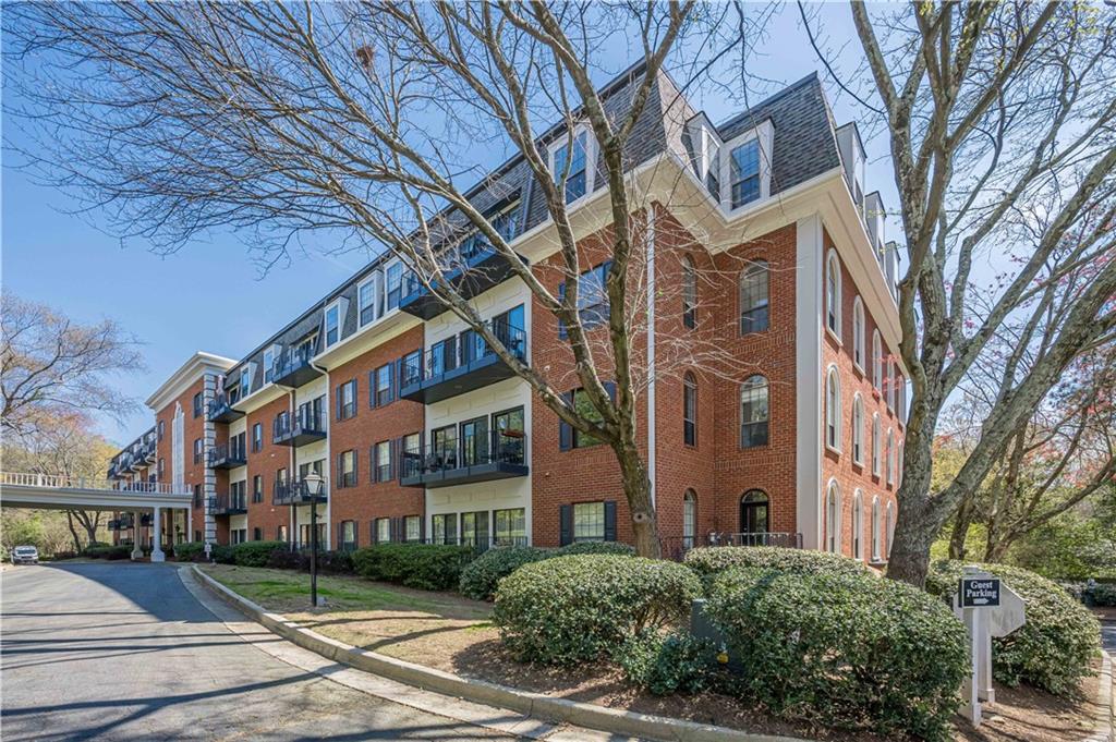 2921 Lenox Road NE 113