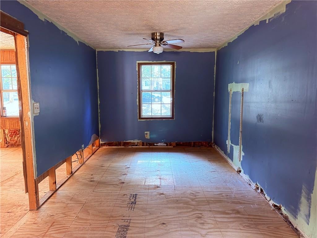 946 Dogwood Trail