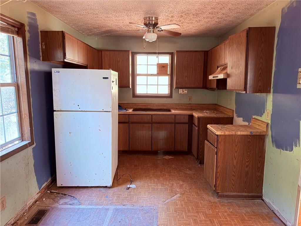 946 Dogwood Trail