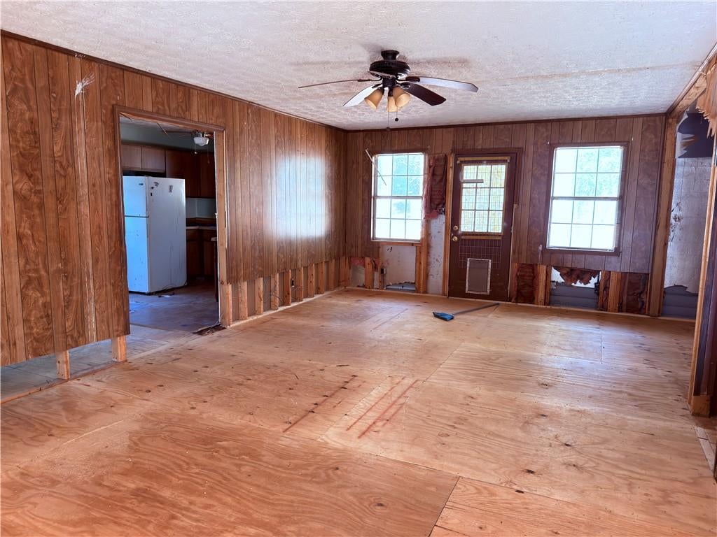 946 Dogwood Trail