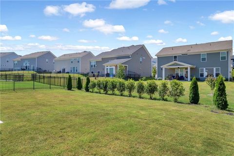 A home in Hoschton