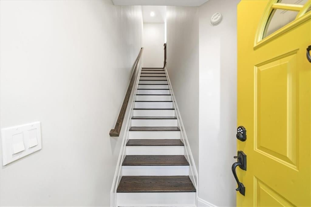 951 Glenwood Avenue SE 2707