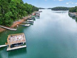 6321 Lakeview Drive