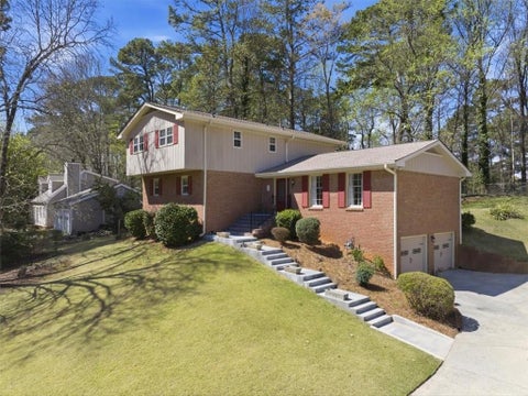 Homes For Sale - 2629 Kensington Drive<br/> Gwinnett County, Duluth, GA 30096