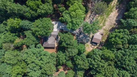 A home in Dawsonville