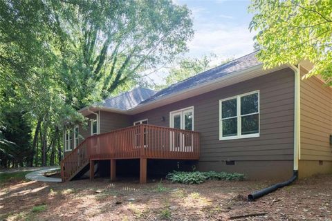 A home in Dawsonville