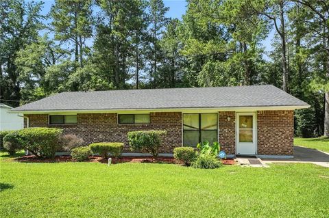 4732 Carson Pass SW Atlanta GA 30331