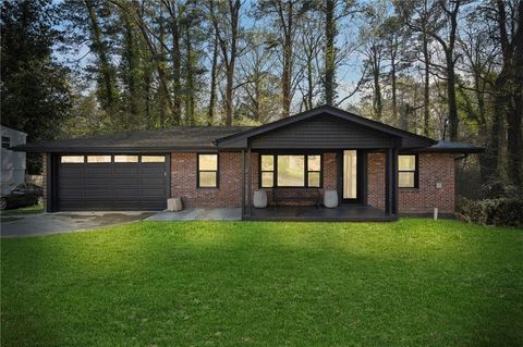 2746 Dale Creek Drive NW Atlanta GA 30318