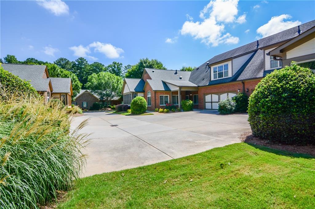 120 CHASTAIN Road 202