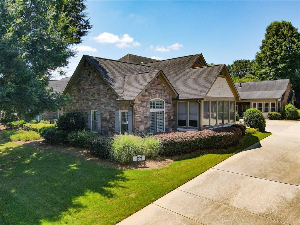 120 CHASTAIN Road 202