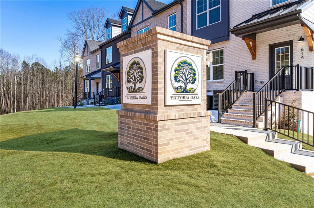 634 Oakleaf Grove Lane