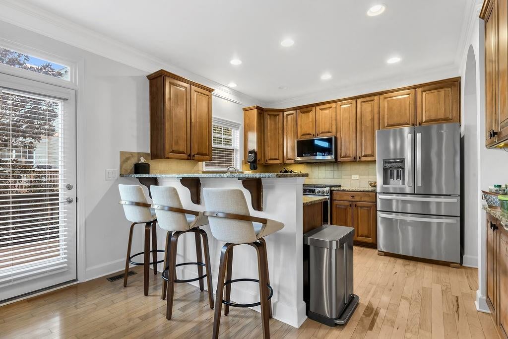 3745 INGLEWOOD Way