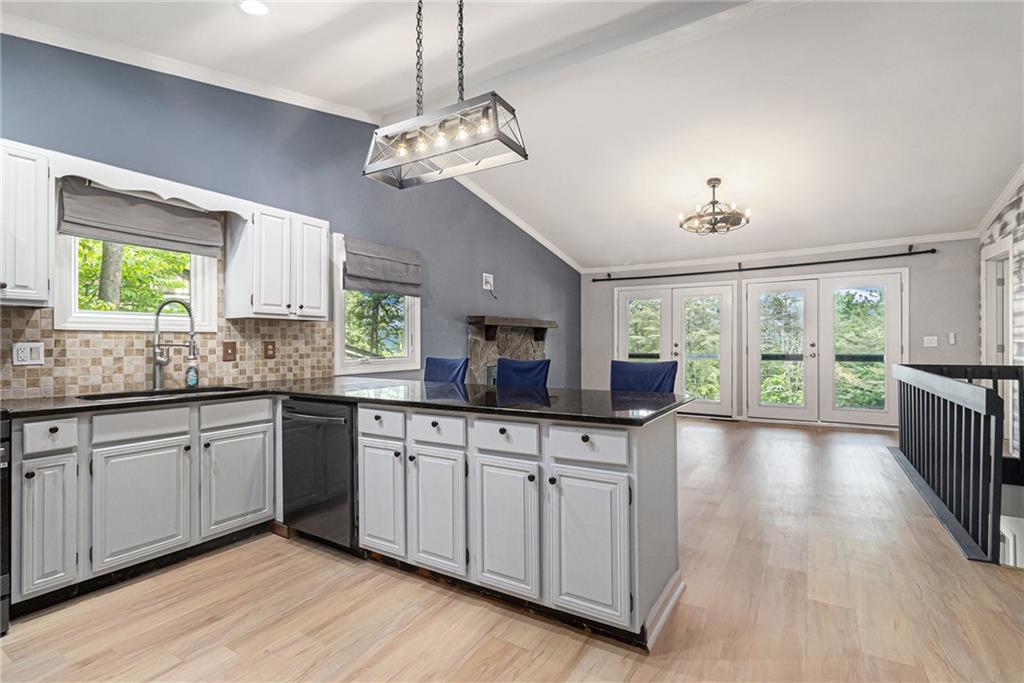 110 Fairway Oaks