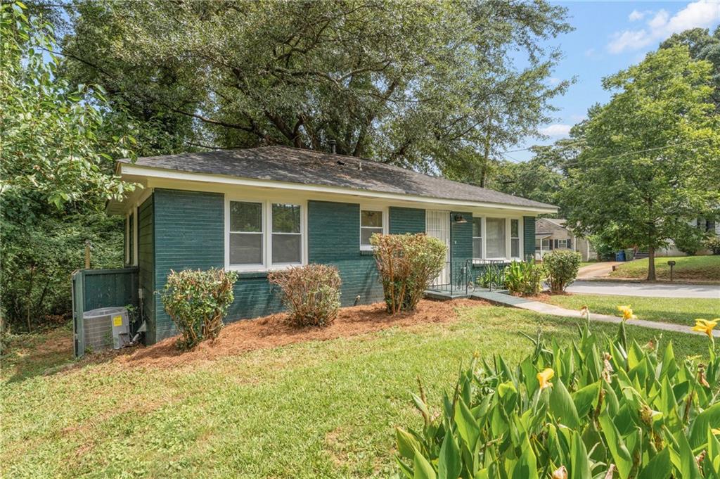 1215 Richland Road SW