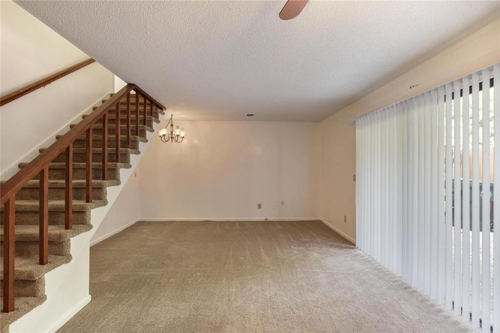 6 NW Fairway Drive NW