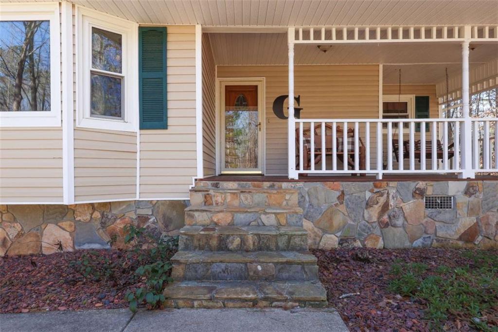 165 Carriage Gate Drive, Sharpsburg, Georgia image 2