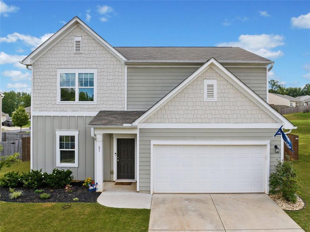 Motivated Sellers! Offering $5,000 in concessions—Located in the desirable Sweetwater Preserve community, this spacious 4 bed, 2.5 bath home offers the perfect blend of comfort, convenience, and upgrades.
Inside you'll find granite countertops, stainless steel appliances, stained cabinetry, and an oversized island perfect for gathering around. And a large walk-in pantry gives you all the storage you need. The open-concept layout flows effortlessly from the kitchen into the living and dining spaces, while upstairs, you'll find generously sized bedrooms, walk-in closets, and a convenient laundry room with washer and dryer included! Step outside and enjoy a fenced-in backyard—ideal for kids, pets, or simply relaxing outdoors in your private space!
Located in the charming Sweetwater Preserve subdivision, this home sits in a sidewalk-lined community with streetlights and is just minutes to Hwy 400, the North Georgia Premium Outlets, Lake Lanier, Veterans Memorial Park, and Dawson County schools.
This home truly checks all the boxes: space, upgrades, location—and seller-paid concessions to help make it yours!
Schedule your showing today
