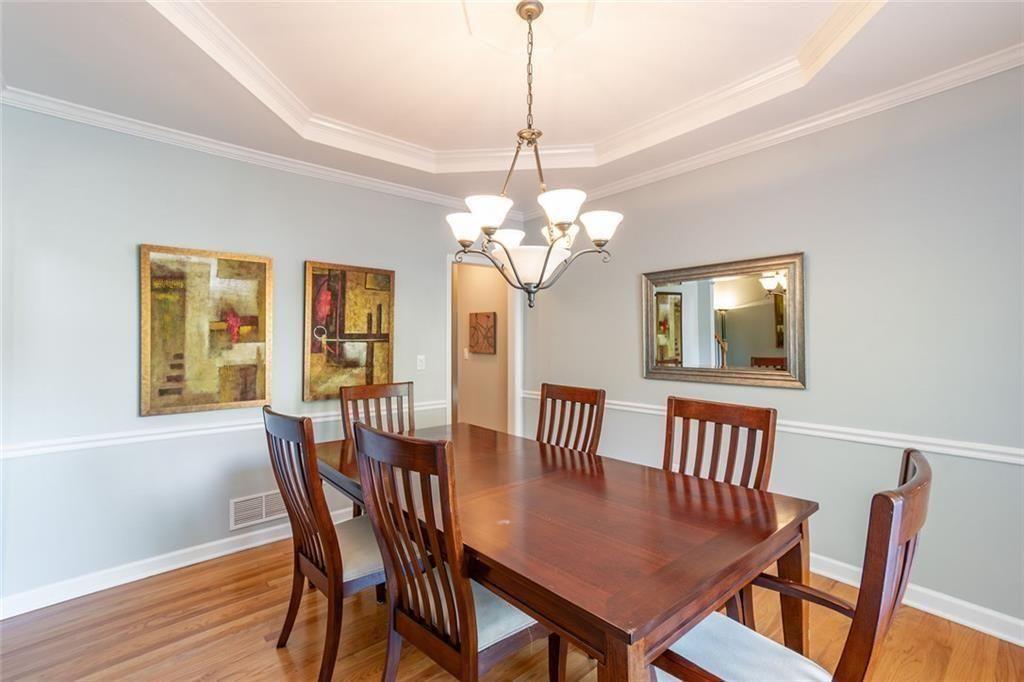 WELLESLEY UNIT V-A - Residential Lease