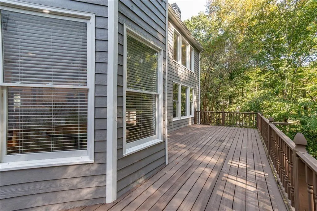 Woodstock, Georgia 30189, United States, 6 Bedrooms Bedrooms, ,4 BathroomsBathrooms,Residential,Active,230636