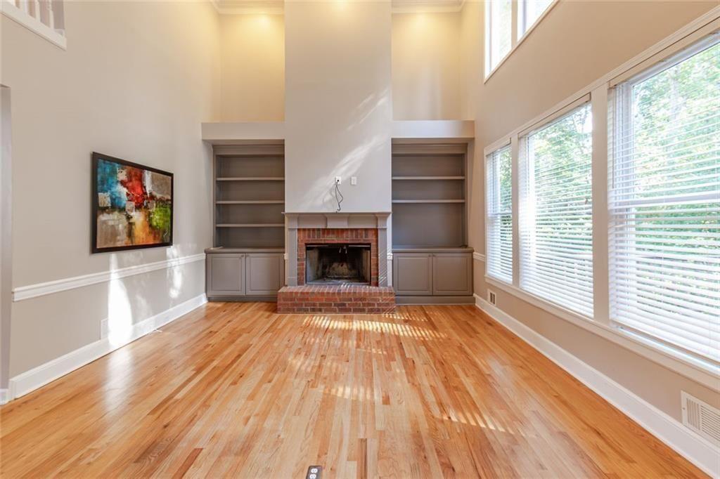 WELLESLEY UNIT V-A - Residential Lease