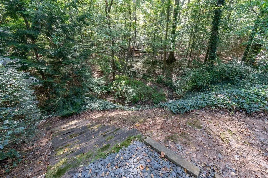 Woodstock, Georgia 30189, United States, 6 Bedrooms Bedrooms, ,4 BathroomsBathrooms,Residential,Active,230636