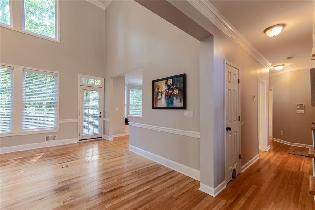 WELLESLEY UNIT V-A - Residential Lease