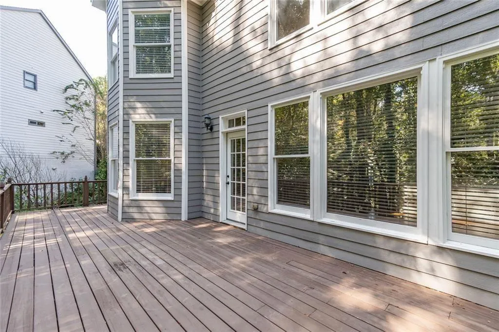 Woodstock, Georgia 30189, United States, 6 Bedrooms Bedrooms, ,4 BathroomsBathrooms,Residential,Active,230636