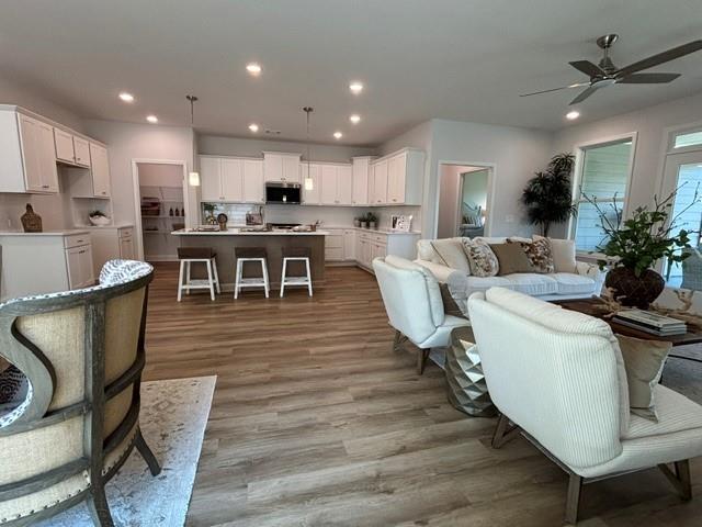 149 English Barn Way