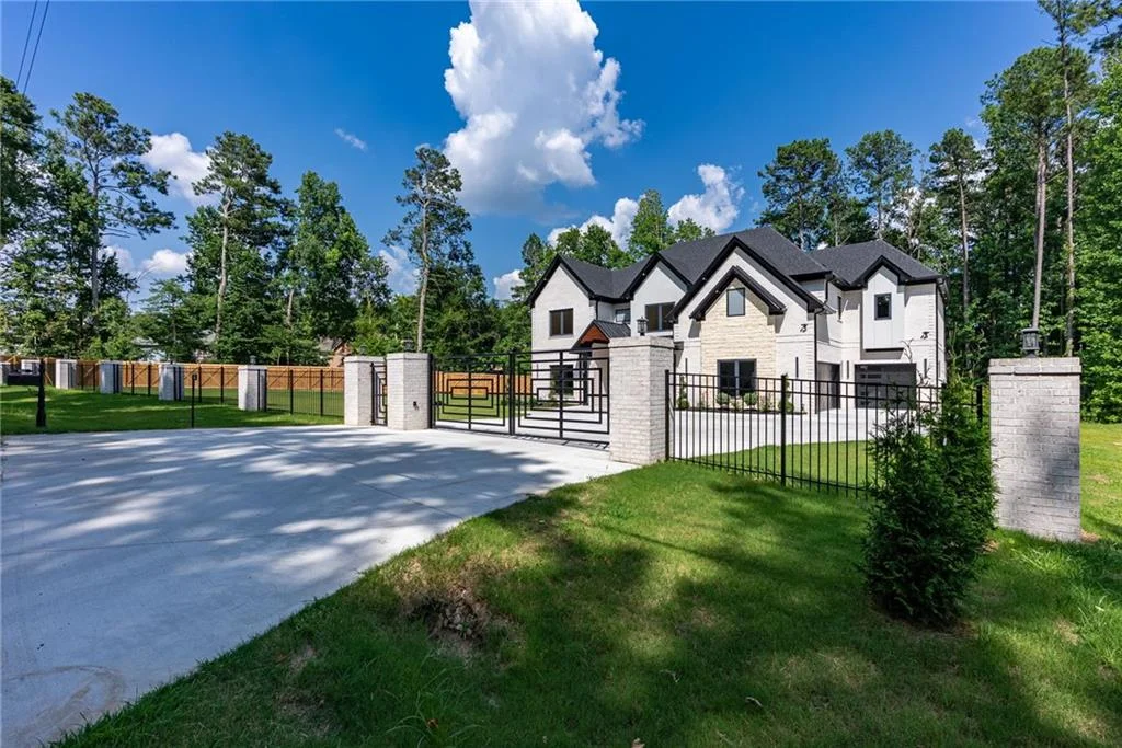 1613 Azalea Drive