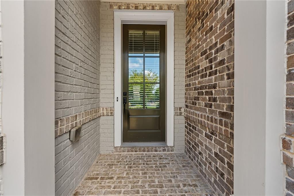 2028 Glenview Park Circle