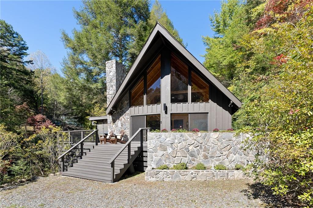 1062 River Bend Road