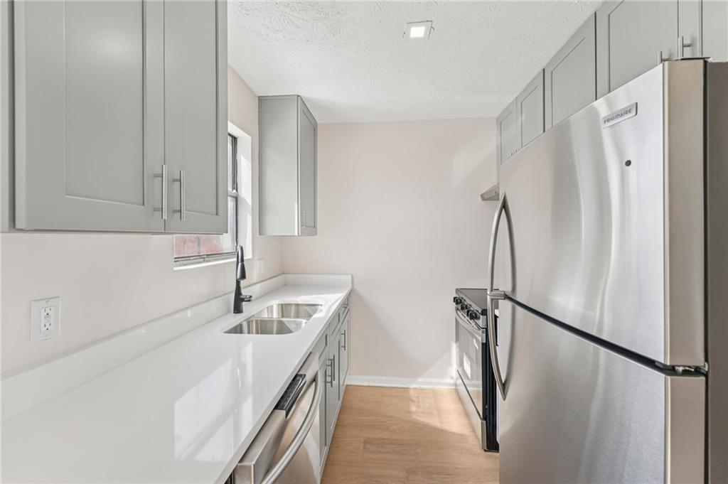 Welcome to 1103 Magical Way in the heart of Sugar Hill. This fully renovated townhome is move-in ready with brand new flooring, quartz countertops, modern bathrooms with new vanities, and all-new appliances. Every space has been thoughtfully updated for a fresh, modern look and a low-maintenance lifestyle.
For those looking to make this their home, you’ll enjoy a bright, open layout with stylish finishes and the convenience of nearby shopping, dining, and top-rated schools including Sugar Hill Elementary, Lanier Middle, and Lanier High. The community offers HOA-maintained exteriors and grounds, making it easy to enjoy your new home without the hassle.
For investors, this townhome also presents an excellent rental opportunity. With its updated features, desirable location, and strong school district, it is well-positioned to attract quality tenants and generate reliable income.
Whether you’re searching for your own place or a smart investment, 1103 Magical Way delivers the best of both worlds.