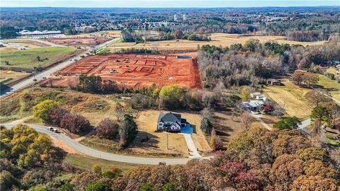 113 Skelton Road Hoschton GA 30548