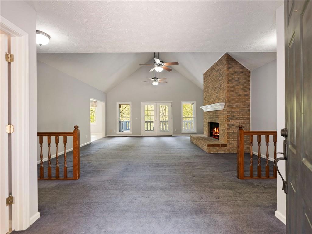 2982 Rivercrest Drive