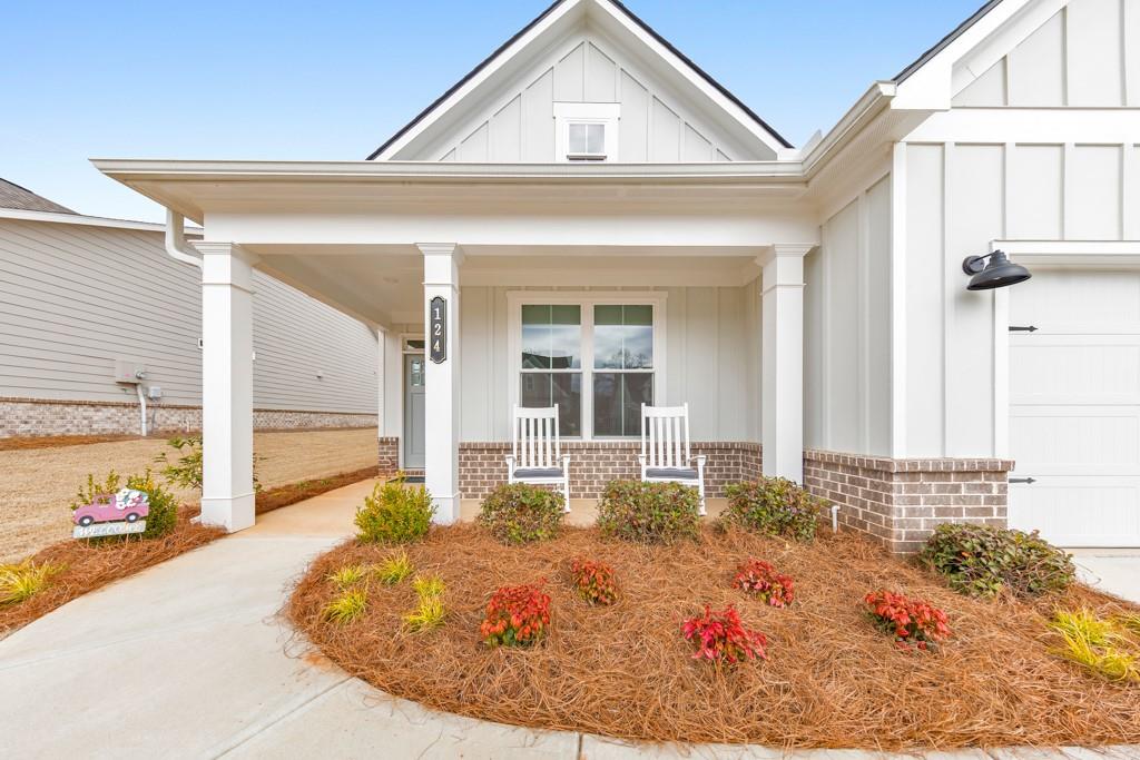 124 Redford Lane