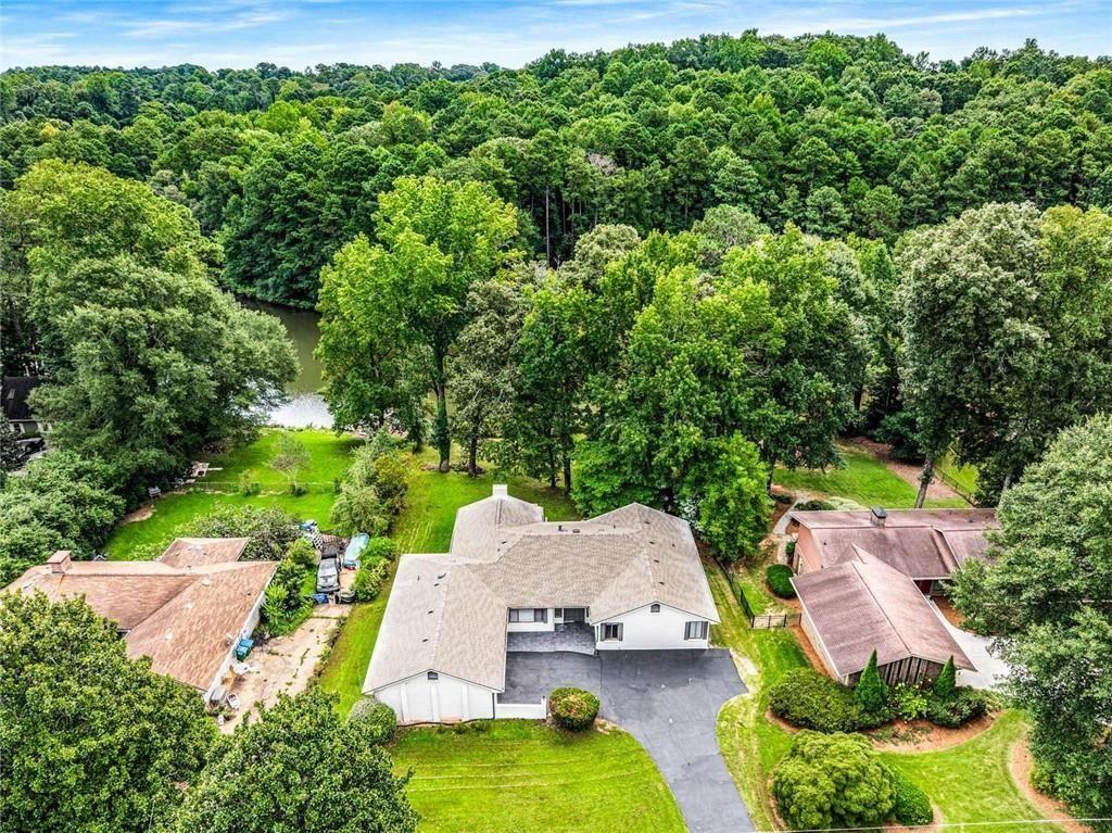 234 Shadow Lake Drive SW