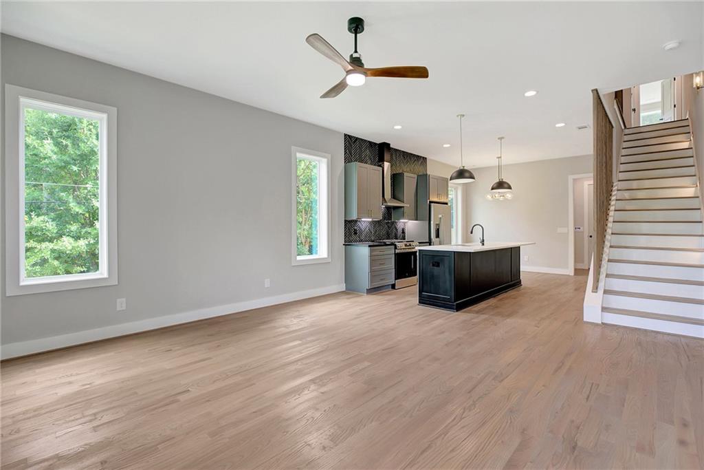 450 Connally Street SE