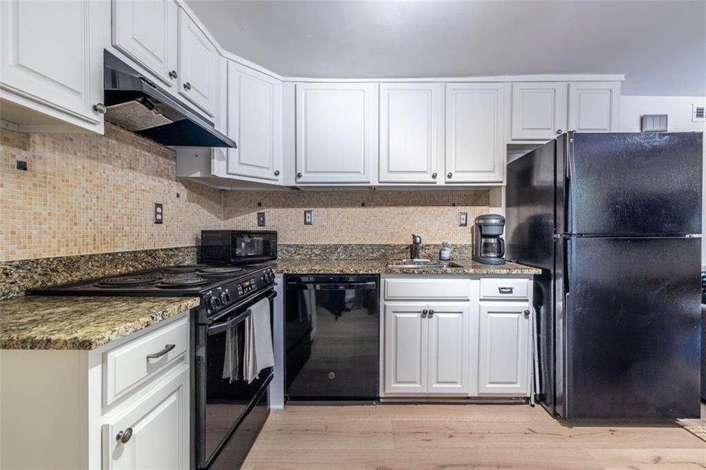 323 8th St NE 9