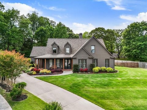 Homes For Sale - 4940 Montclair Trail<br/> Forsyth County, Cumming, GA 30040