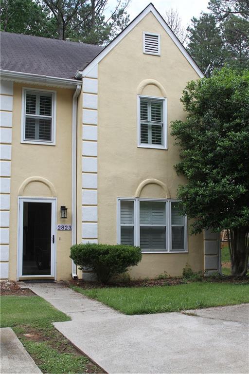 This privately owned and fully renovated townhome offers the perfect blend of modern style, comfort, and convenience-ideal for young professionals, graduate students, or roommates seeking a high-quality rental in an up-and-coming part of Marietta. Located just minutes from I-75, Kennesaw State University, and Marietta Square, the home offers quick access to Atlanta while maintaining a peaceful, residential feel. The quiet, walkable neighborhood is perfect for those who value both privacy and proximity to shopping, dining, and entertainment. From top-to-bottom renovations to premium appliances and finishes, this property is move-in ready and thoughtfully designed for comfortable, low-maintenance living.