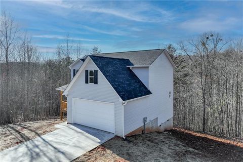 A home in Mount Airy