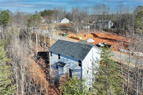 A home in Mount Airy