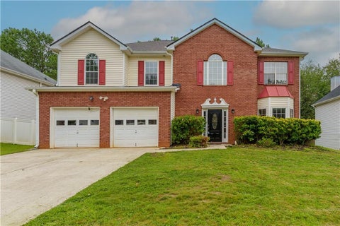 Homes For Sale - 5861 Belmont Ridge Circle<br/> Dekalb County, Lithonia, GA 30038